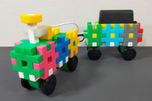 Gakken(学研)ニューブロック プログラミングの機関車