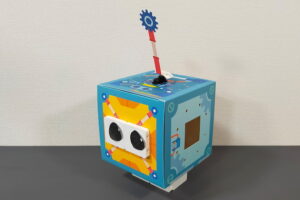 Makeblock Neuron Inventor Kitの怒るロボットの全体像
