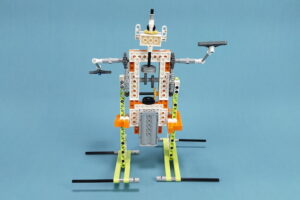 Apitor Robot Eのロボットピエロの背面