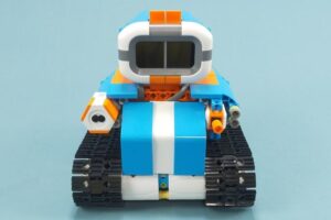 WhalesBot E7 Proの戦士
