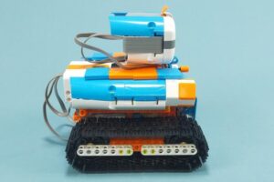 WhalesBot E7 Proの戦士