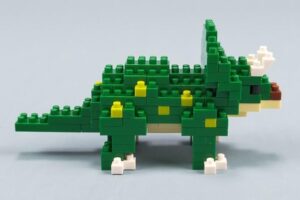 恐竜ミニブロックのトリケラトプス